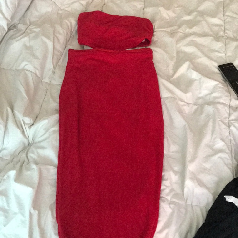 Chasing Thrills Skirt Set - Red
S